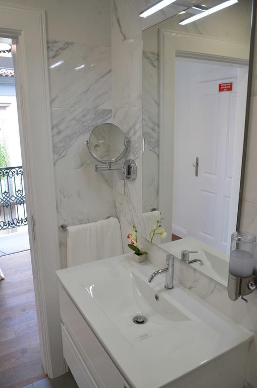 Edificio Charles 203 Apartment Фуншал Екстериор снимка